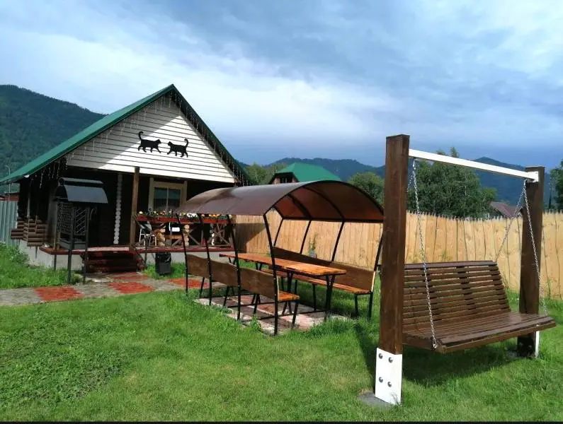 На территории усадьбы